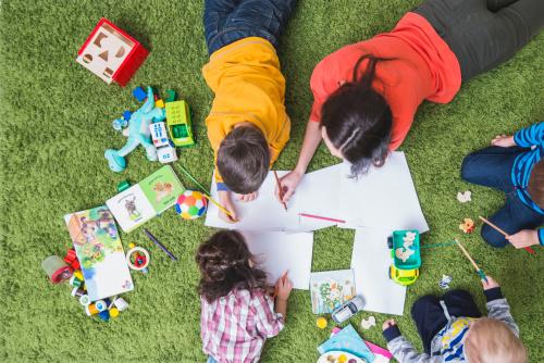 children-drawing-playing-carpet